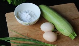 康县抖音网红二饼吃瓜,揭秘网络红人幕后生活
